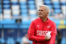 Vladimir Petkovic Melawan...