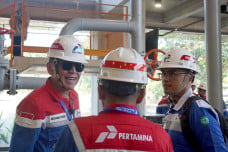 Pertaruhan Masa Depan...