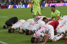 Selebrasi Sujud di Piala...