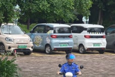 Mengenal Liuzhou, Markas...