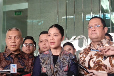 Hadir saat Laporkan...