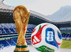 Daftar 8 Tim Terbaik...
