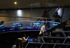 Gugurkan Tren Penguatan,...