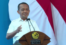 Bahlil Ancam Akan Tinjau...