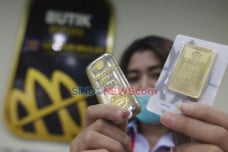 Harga Emas Antam Berkilau...
