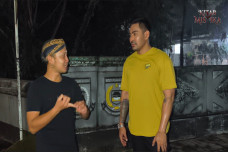 Mengapa Api Jadi Simbol...
