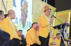 Lantik Pengurus Golkar...