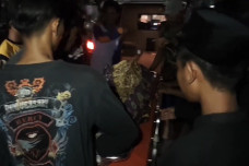 Tangis Pecah di Indramayu,...