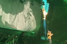 Afgan Buka Konser Retrospektif...