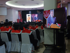 Wisuda XIX Indonesia...