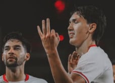 Hattrick Mitchell Baker...