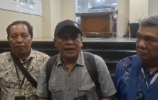 PWI Cabut Laporan Polisi...