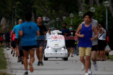 Singapura Gunakan Robot...