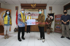 AXA Mandiri Distribusikan...