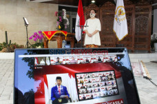 Ketua DPR Ikuti Upacara...