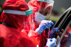 Itenas Gelar Rapid Test...