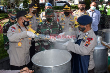 Dapur Lapangan Polrestabes...