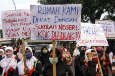 Gagal Masuk SMA Negeri,...