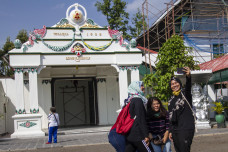 Wisata Keraton Yogyakarta...
