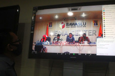 Bawaslu Akan Lakukan...