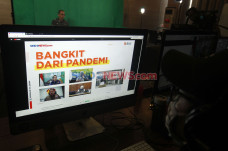 Sindonews Gelar Webinar...