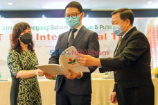 BISI International Bagikan...