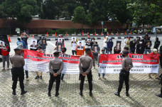 Aktivis AMUK Riau Desak...