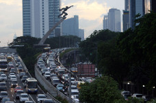 PSBB Transisi Diperpanjang,...