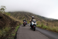 Hari Kedua, Rombongan...