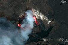 Begini Penampakan Kawah...