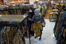 Berburu Batik di Semarang...