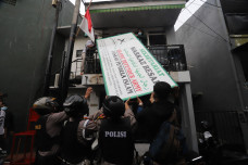 Resmi Dibubarkan Pemerintah,...