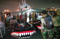 Marinir Kerahkan Denjaka...