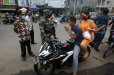 Petugas Gabungan Gelar...