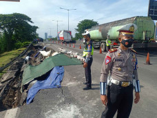 Jalan Tol Surabaya-Gempol...