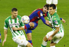 Menang Tipis 3-2, Barcelona...