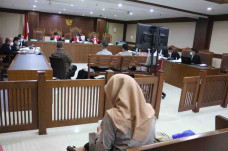 JPU Hadirkan 6 Saksi...