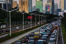 Siap-Siap, Mobil Usia...