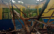 2 Ruang Kelas SD di...