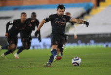 Manchester City Permalukan...