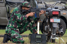 Jago Tembak Reaksi,...