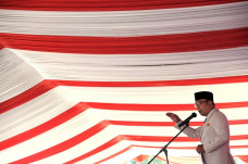 Ridwan Kami Hadiri Rakerda...