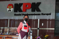 Susi Pudjiastuti Sambangi...