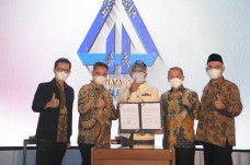 Dongkrak SDM Berkualitas,...