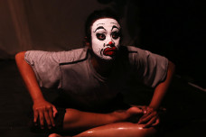 Teater 2-puluh Pentaskan...