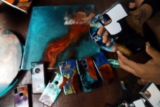 Kerajinan Berbahan Resin...