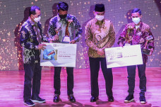 Anugerah Pewarta Foto...