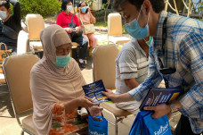 Puluhan Lansia Ikuti...