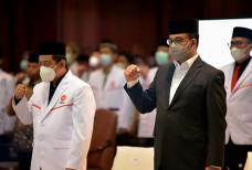 Anies Baswedan Hadiri...