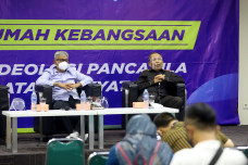 Diskusi Nilai-Nilai...